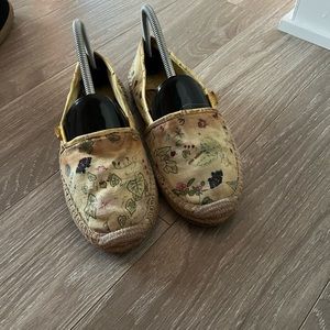 Gucci flats